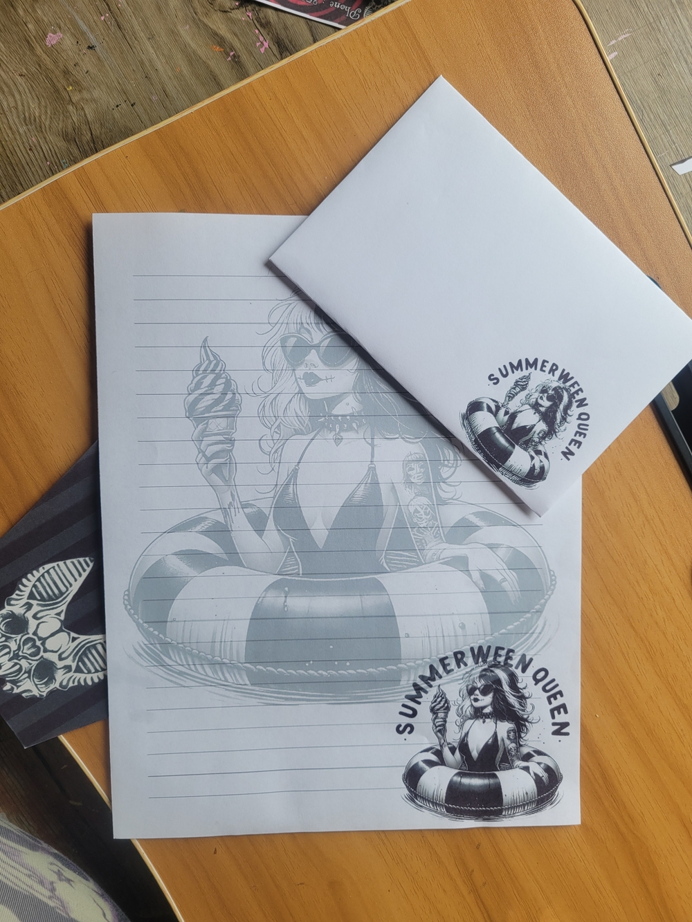 💀NEW💀 24pc Hand Crafted Black & White 'Summerween Queen' Stationery  Set